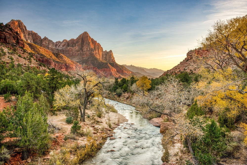 Grand Canyon, Zion National Park & Beyond | Amtrak Vacations®