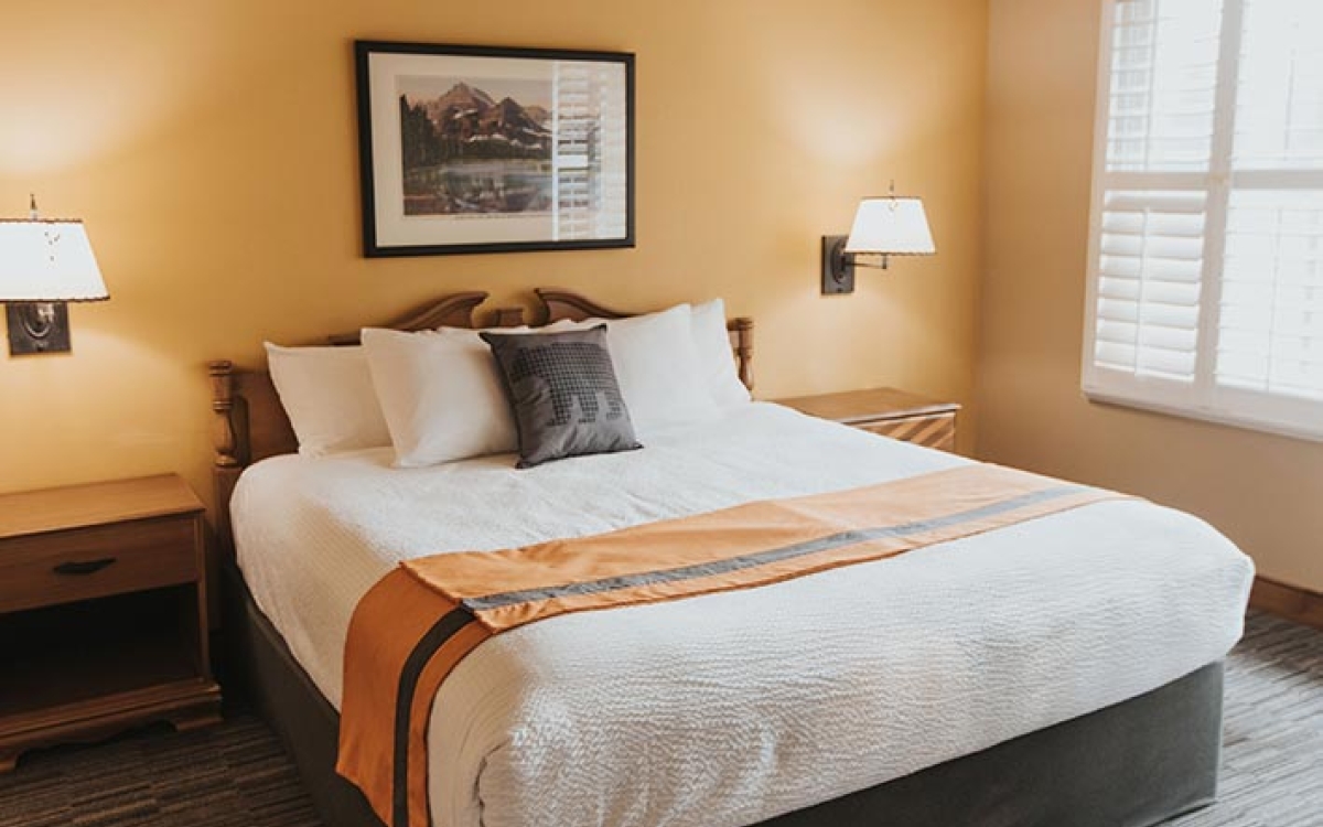 Grouse-Standard-King-room