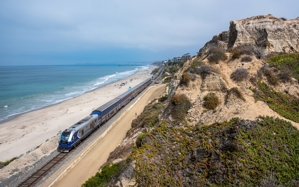 Metrolink-Pacific-Surfliner
