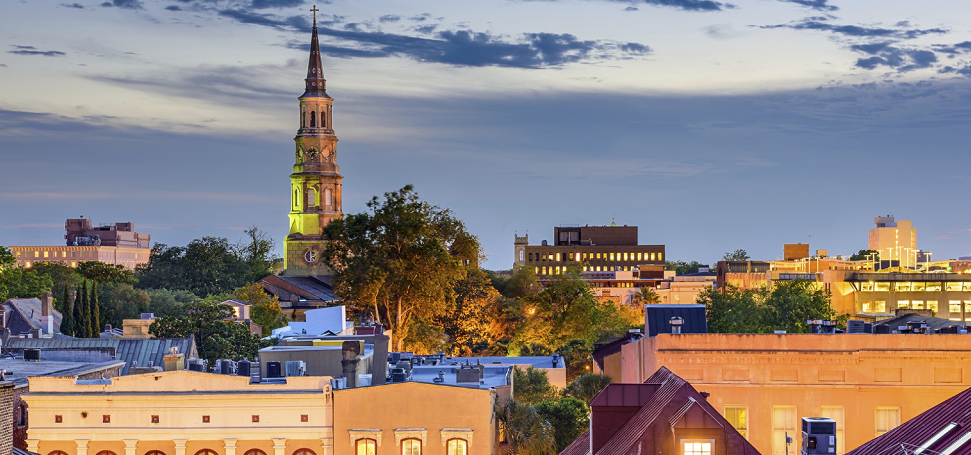 Charleston, South Carolina, USA town skyline.
