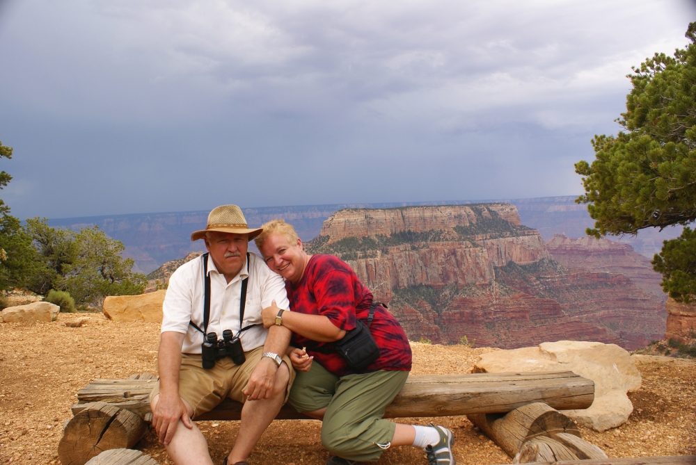 Elderly couple in Grand Canyon